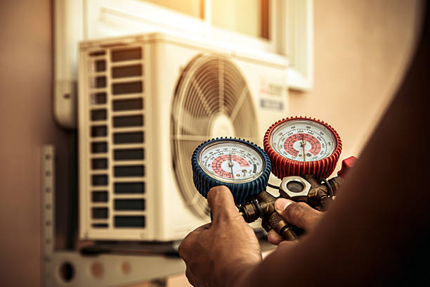 Professional Hvac technician working in Buchanan, VA